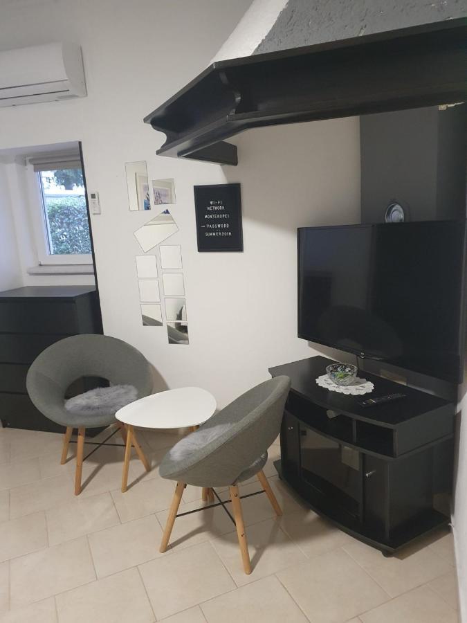 Artemida Apartment